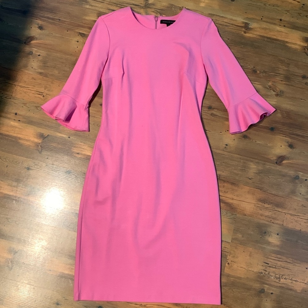 Banana Republic Knit Ruffle Size 4 Tall Pink Dress Pre Loved